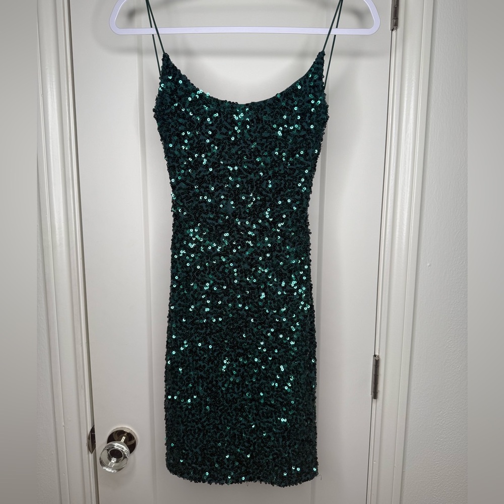 Elegant Green Sequin Dress